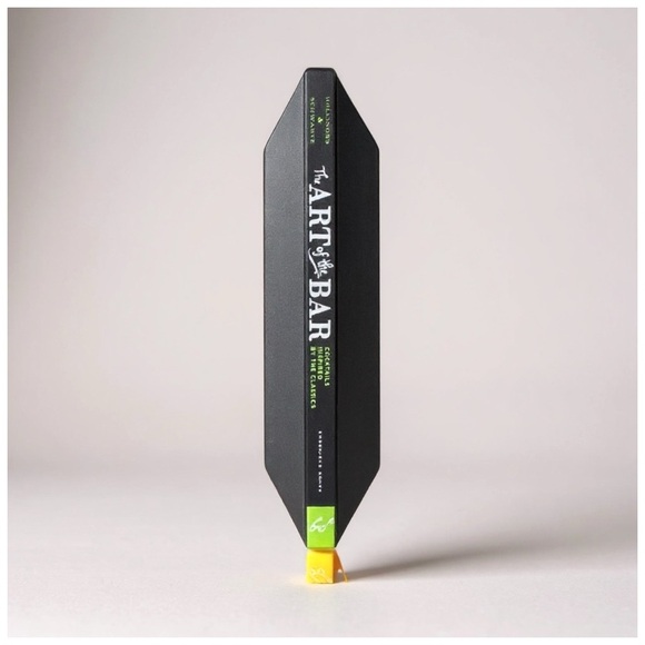 The Art of the Bar: Cocktails Inspired by the Classics by Jeff Hollinger​​​​​​ - Picture 3 of 10